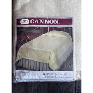 New Plymouth Blanket By Cannon Pale Yellow 72x90 Vintage 100% Poly Nylon Binding